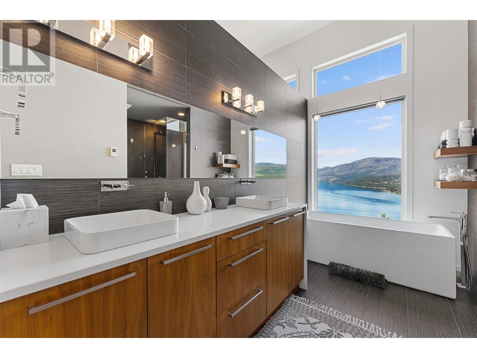 8900 Hampshire Crescent, Vernon, British Columbia  V1H 2K9 - Photo 33 - 10348263