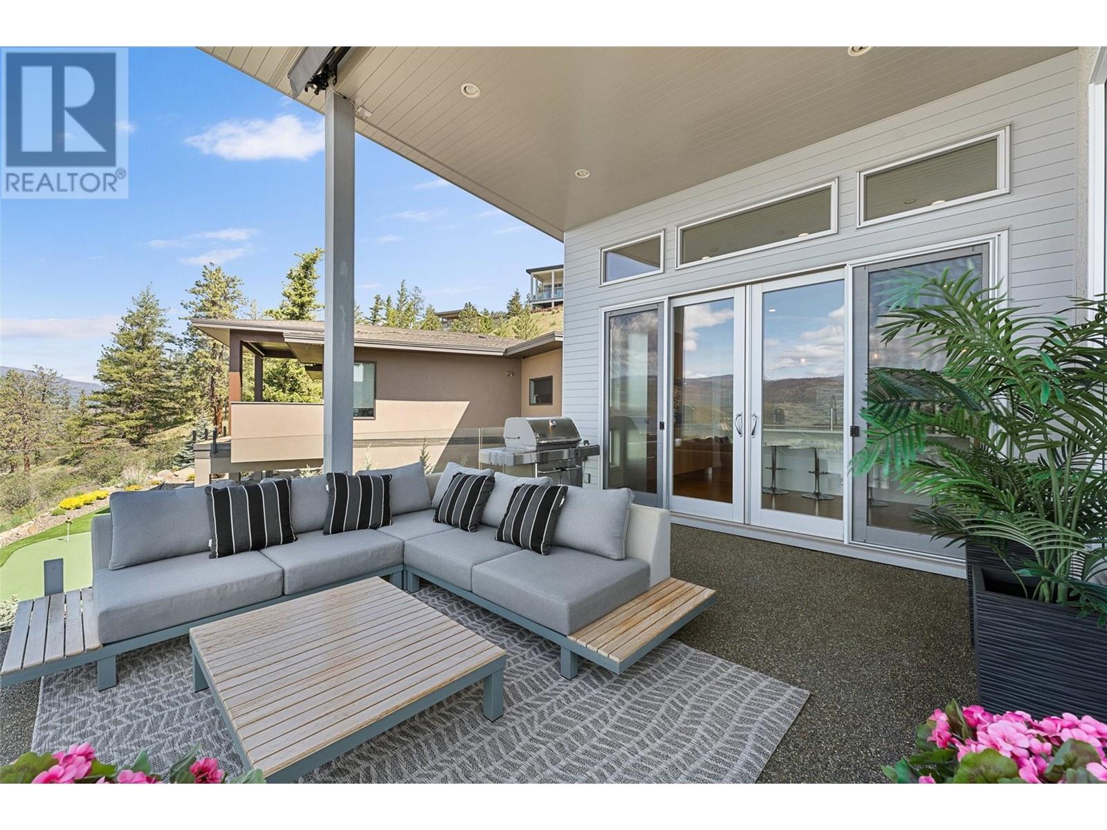 Property at 8900 Hampshire Crescent image 3