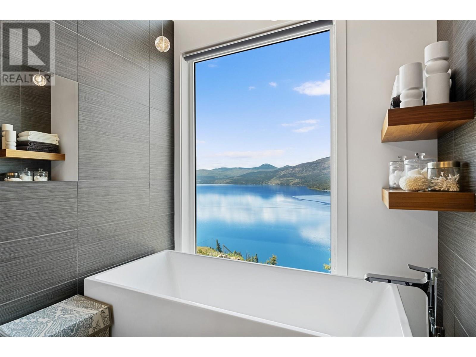 8900 Hampshire Crescent, Vernon, British Columbia  V1H 2K9 - Photo 36 - 10348263