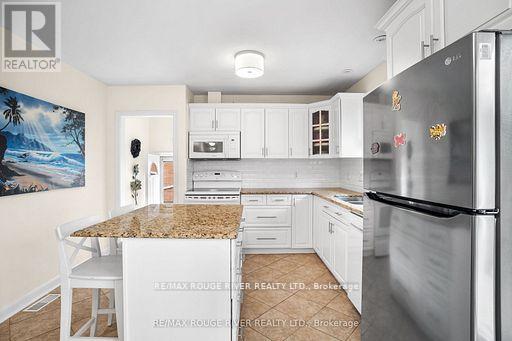 Property at 6478 BROCK STREET image 5