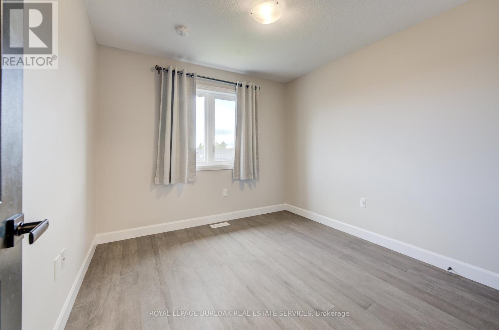 71 Bensley Lane, Hamilton, Ontario  L9C 0E9 - Photo 27 - X12174099