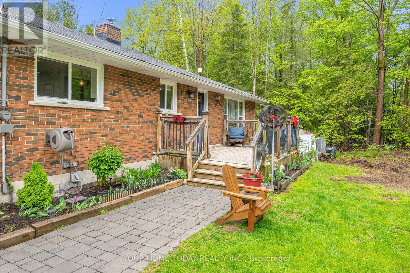 5946 Fourth Line, Erin, Ontario  N0B 1Z0 - Photo 4 - X12174154