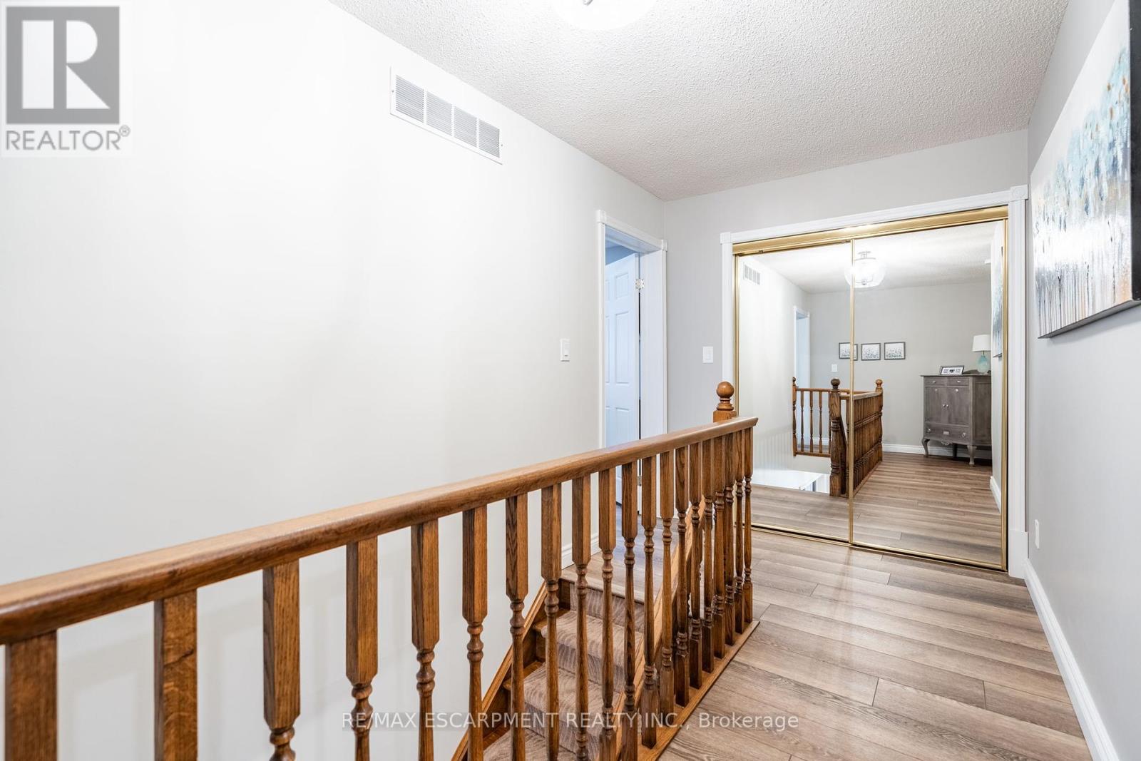 60 Lee Avenue, Essa, Ontario  N3Y 5B2 - Photo 29 - X12174155