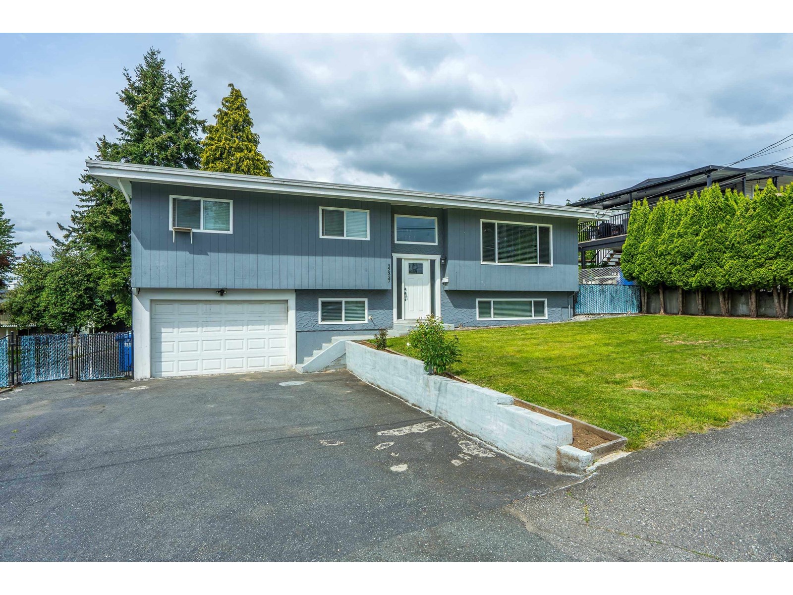 32337 Dolphin Crescent, Abbotsford, British Columbia  V2T 1G1 - Photo 3 - R3006131