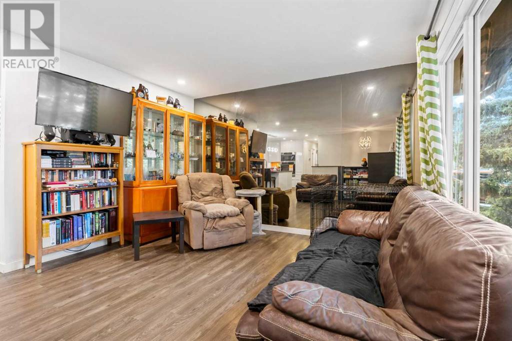 Property at 59, 310 Brookmere Road SW image 3