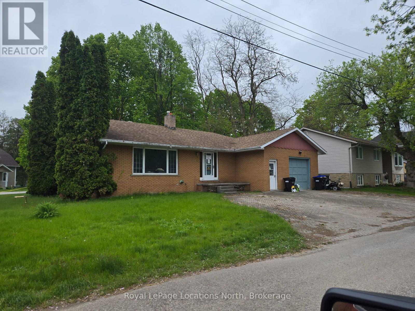 233 MOWAT STREET S, Clearview, Ontario