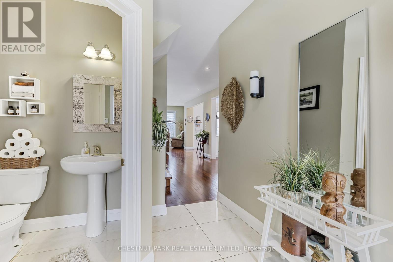 Property at 198 DOWNY EMERALD DRIVE image 4