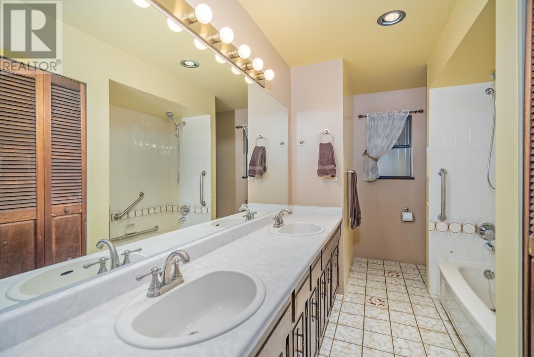 4480 Fitzgerald Avenue, Burnaby, British Columbia  V5G 3R8 - Photo 23 - R3007097