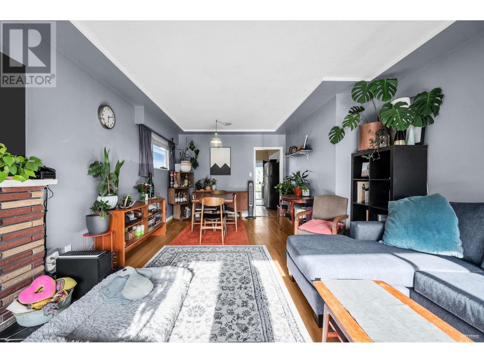 5882 Berkeley Street, Vancouver, British Columbia  V5R 3H2 - Photo 4 - R3007126