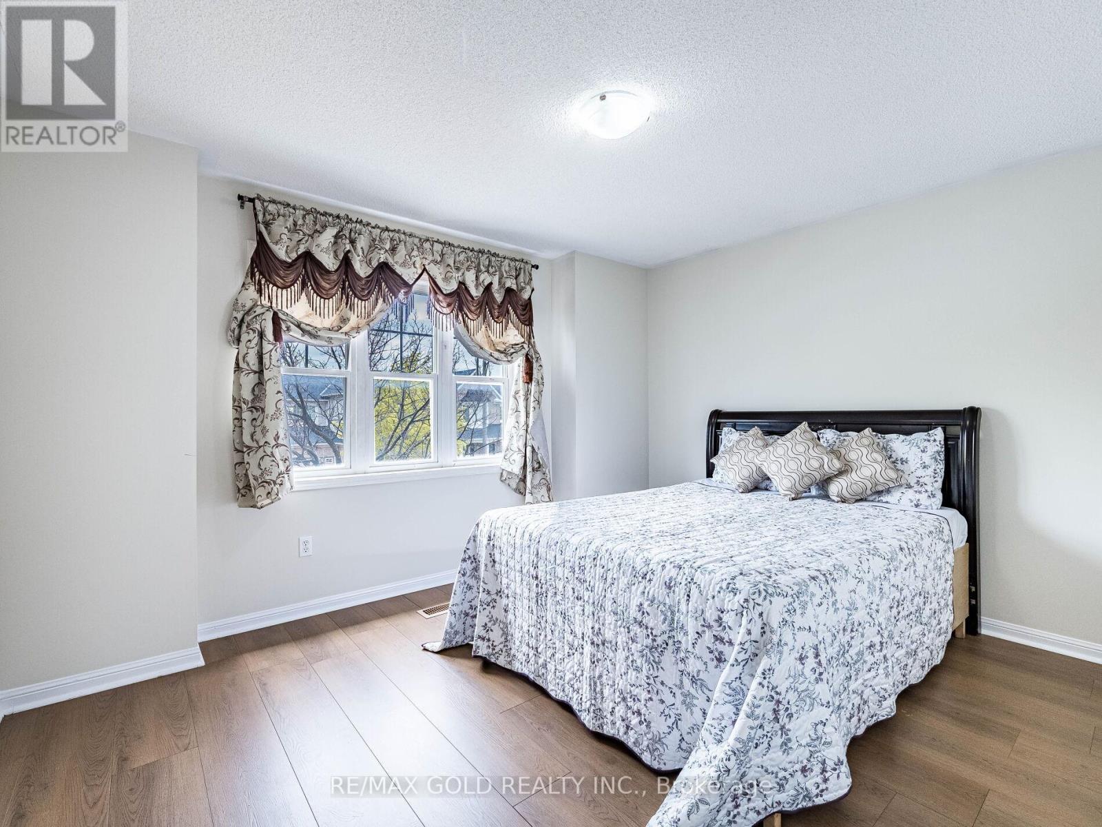 18 Jessop Drive, Brampton, Ontario  L7A 3M8 - Photo 23 - W12139293
