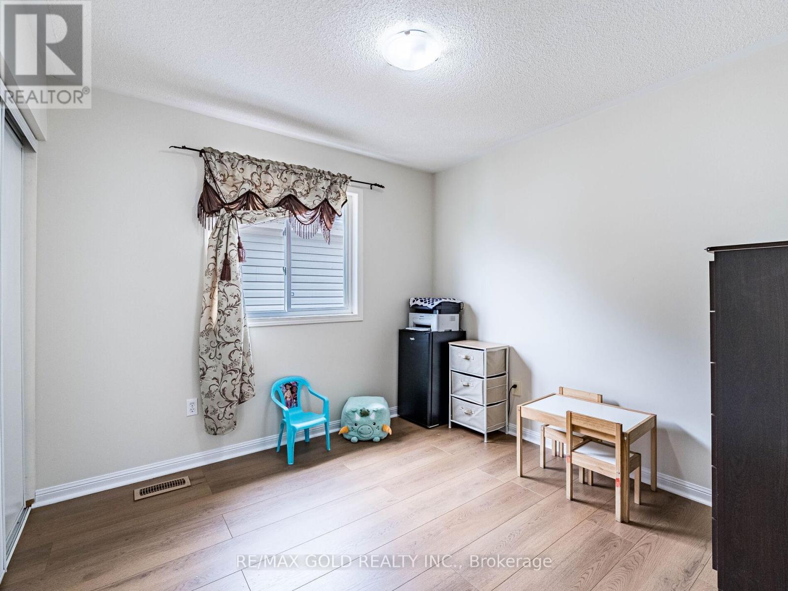 18 Jessop Drive, Brampton, Ontario  L7A 3M8 - Photo 24 - W12139293