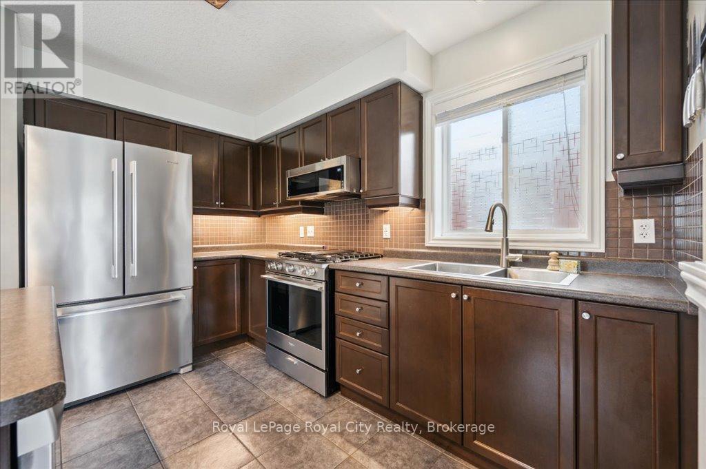 33 Bowen Drive, Guelph, Ontario  N1E 0C9 - Photo 13 - X12174214
