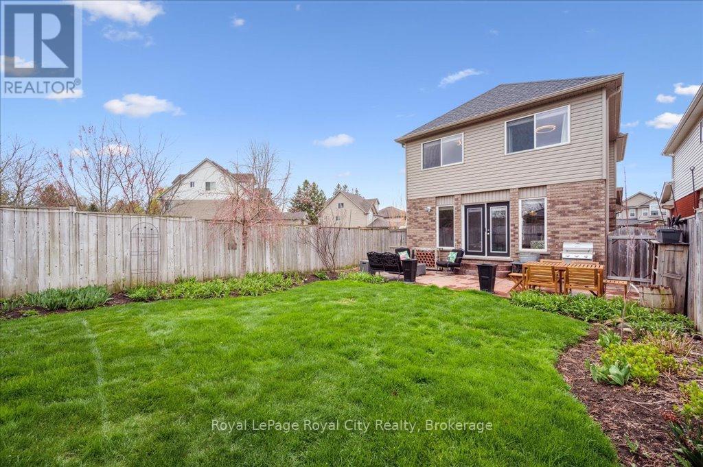 33 Bowen Drive, Guelph, Ontario  N1E 0C9 - Photo 39 - X12174214