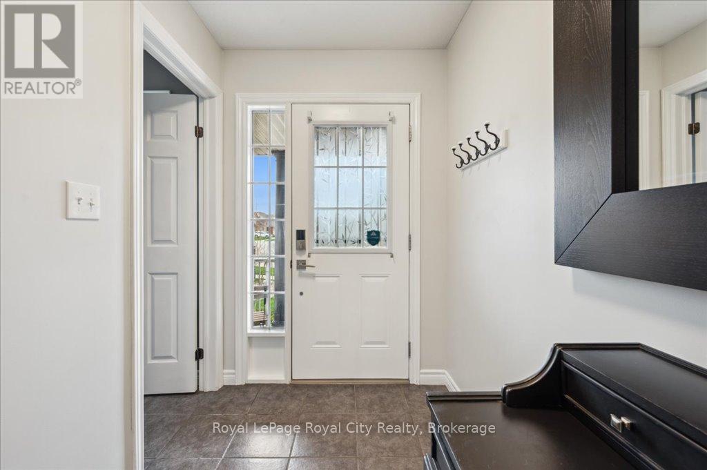 33 Bowen Drive, Guelph, Ontario  N1E 0C9 - Photo 8 - X12174214
