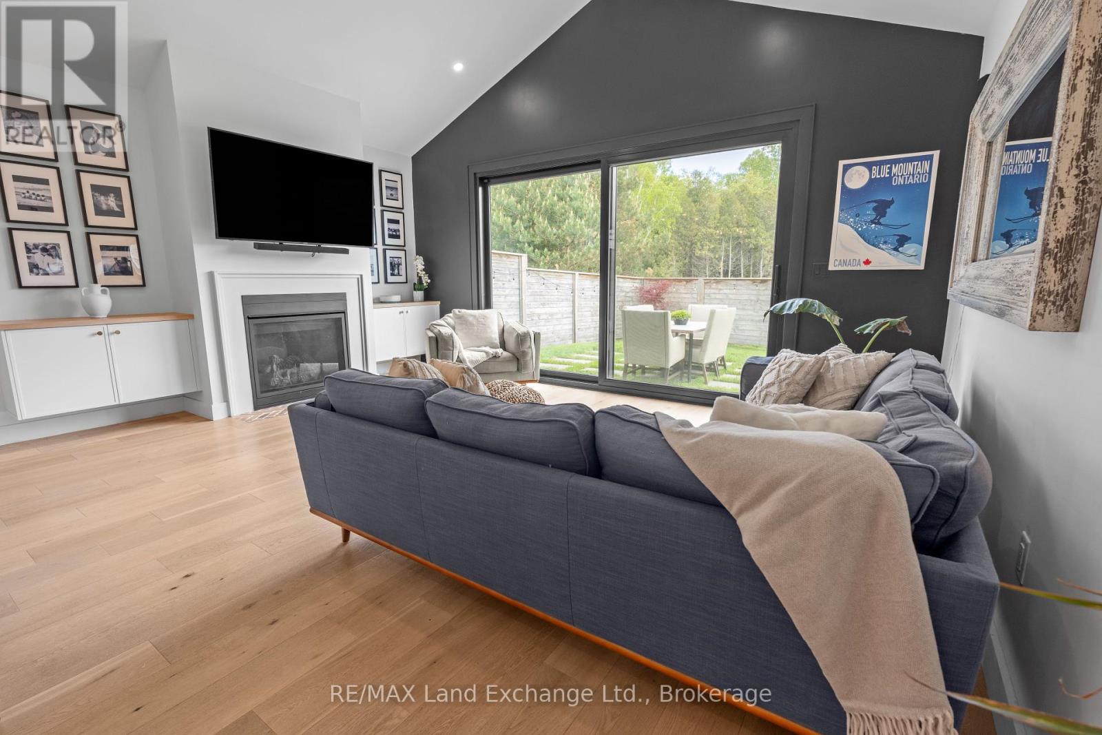 268 Mcnabb Street, Saugeen Shores, Ontario  N0H 2L0 - Photo 10 - X12174260