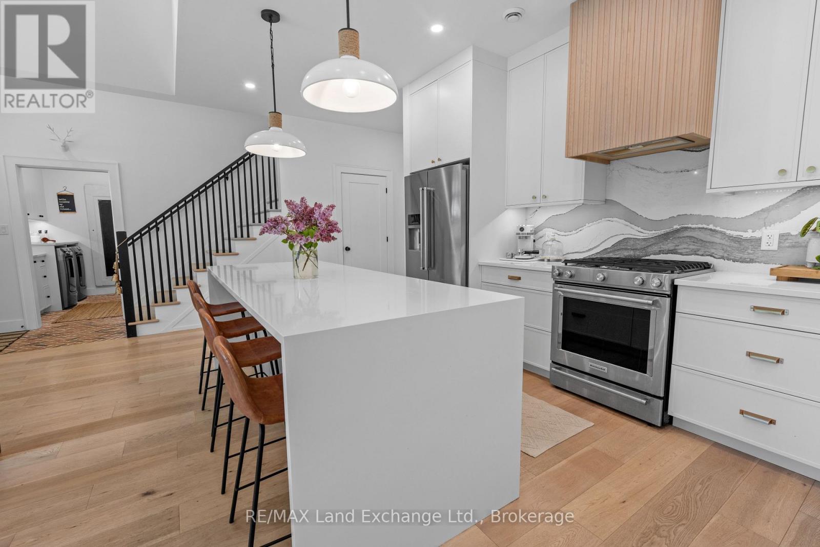 268 Mcnabb Street, Saugeen Shores, Ontario  N0H 2L0 - Photo 18 - X12174260