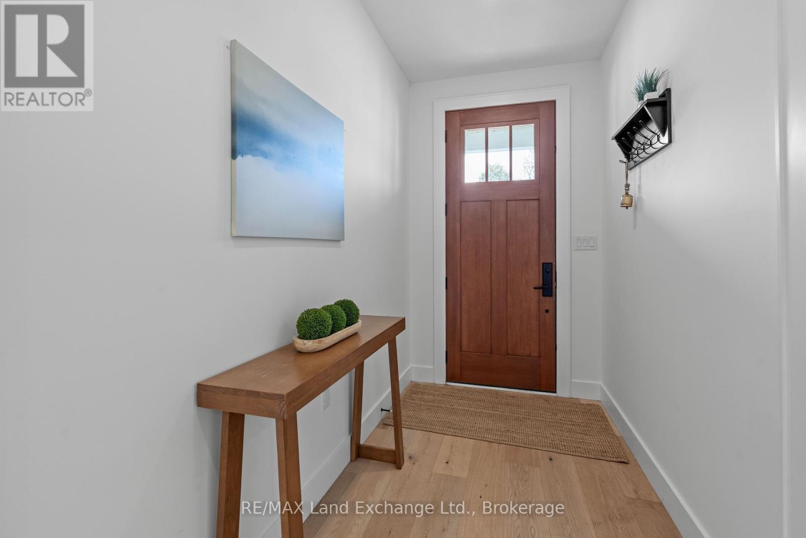 268 Mcnabb Street, Saugeen Shores, Ontario  N0H 2L0 - Photo 9 - X12174260