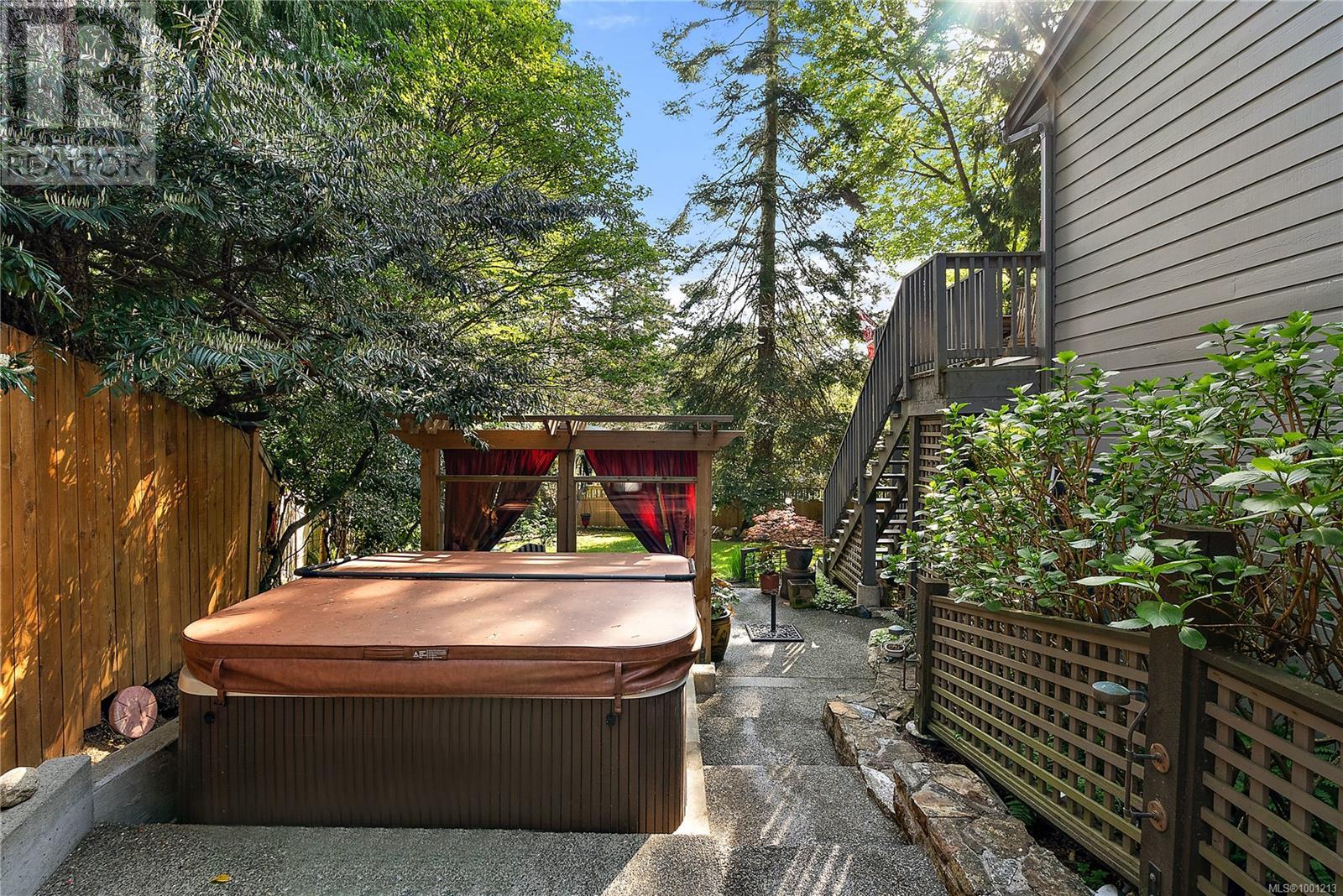 4813 Sea Ridge Dr, Saanich, British Columbia  V8Y 3B6 - Photo 24 - 1001213