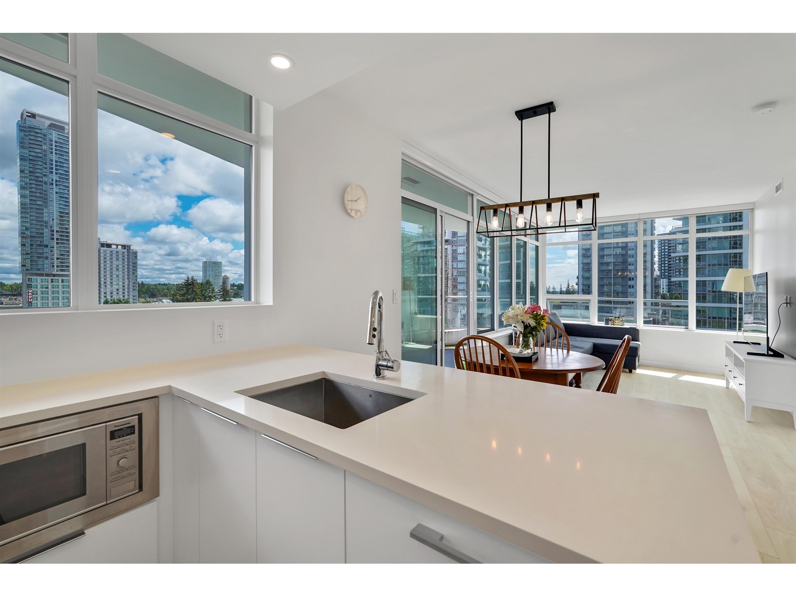905 13318 104 Avenue, Surrey, British Columbia  V3T 0R2 - Photo 6 - R3007189