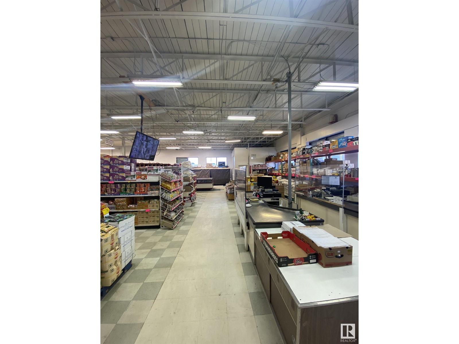 10718 98 St Nw, Edmonton, Alberta  T5H 2N9 - Photo 2 - E4438602