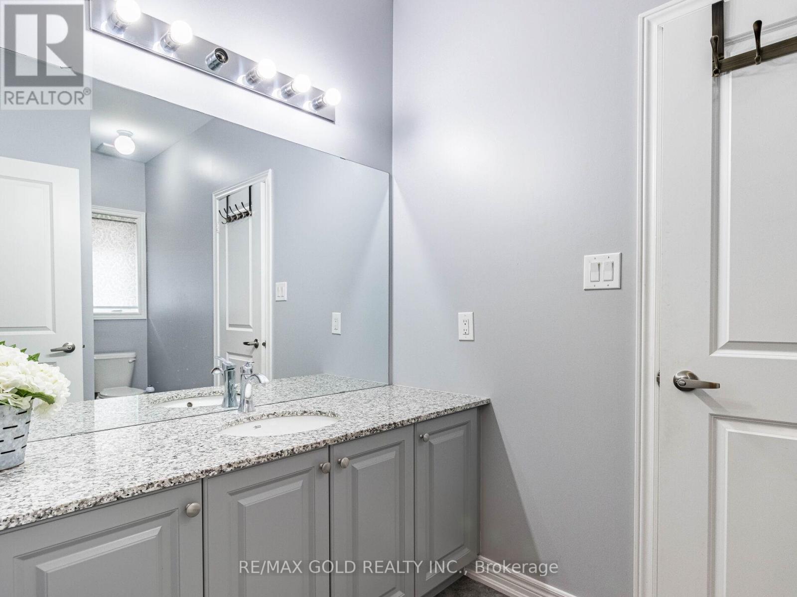 11 Clunburry Road, Brampton, Ontario  L7A 5B4 - Photo 23 - W12005716
