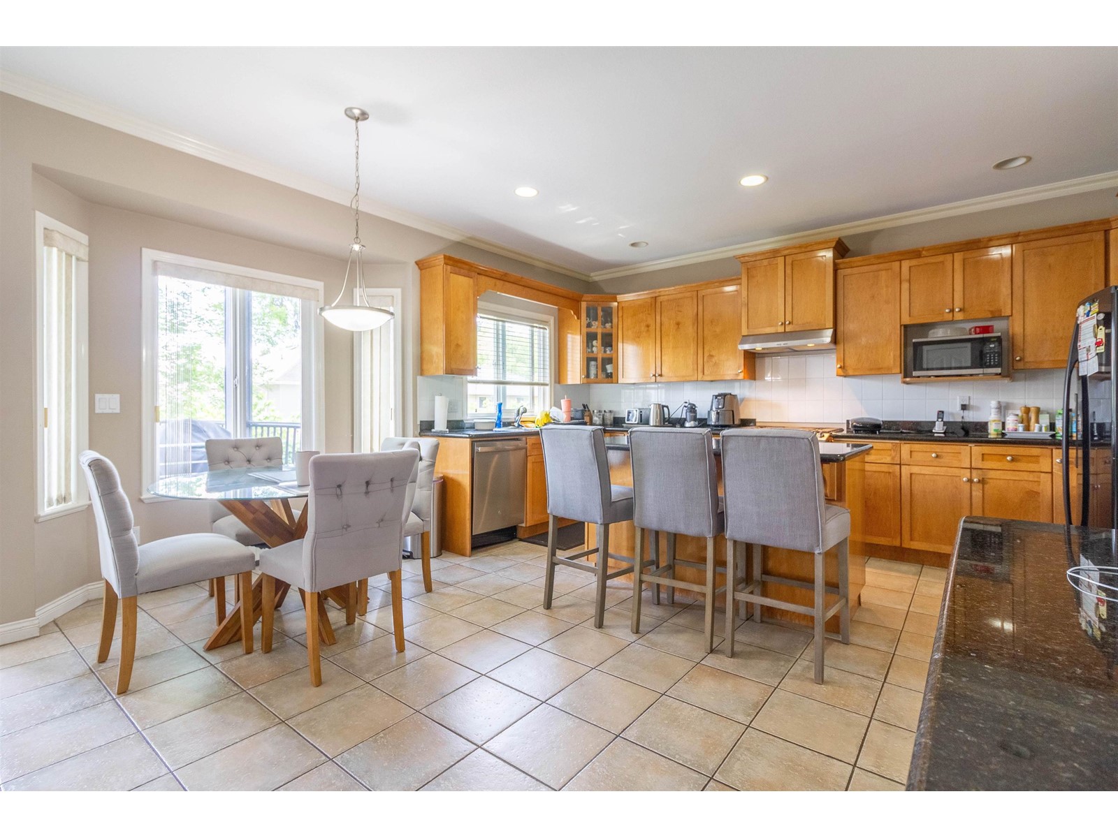 Property at 16286 80A AVENUE image 5