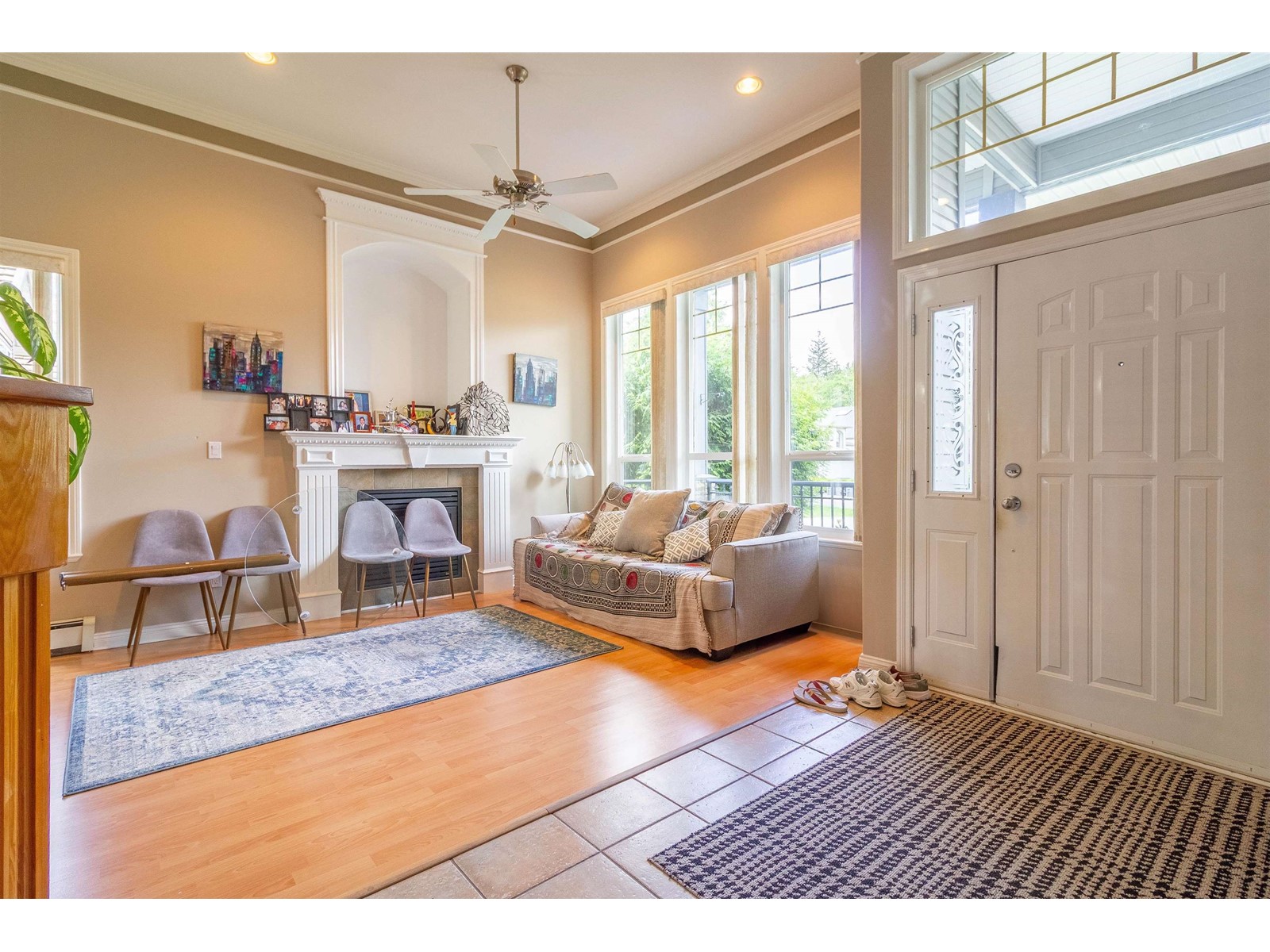 Property at 16286 80A AVENUE image 2