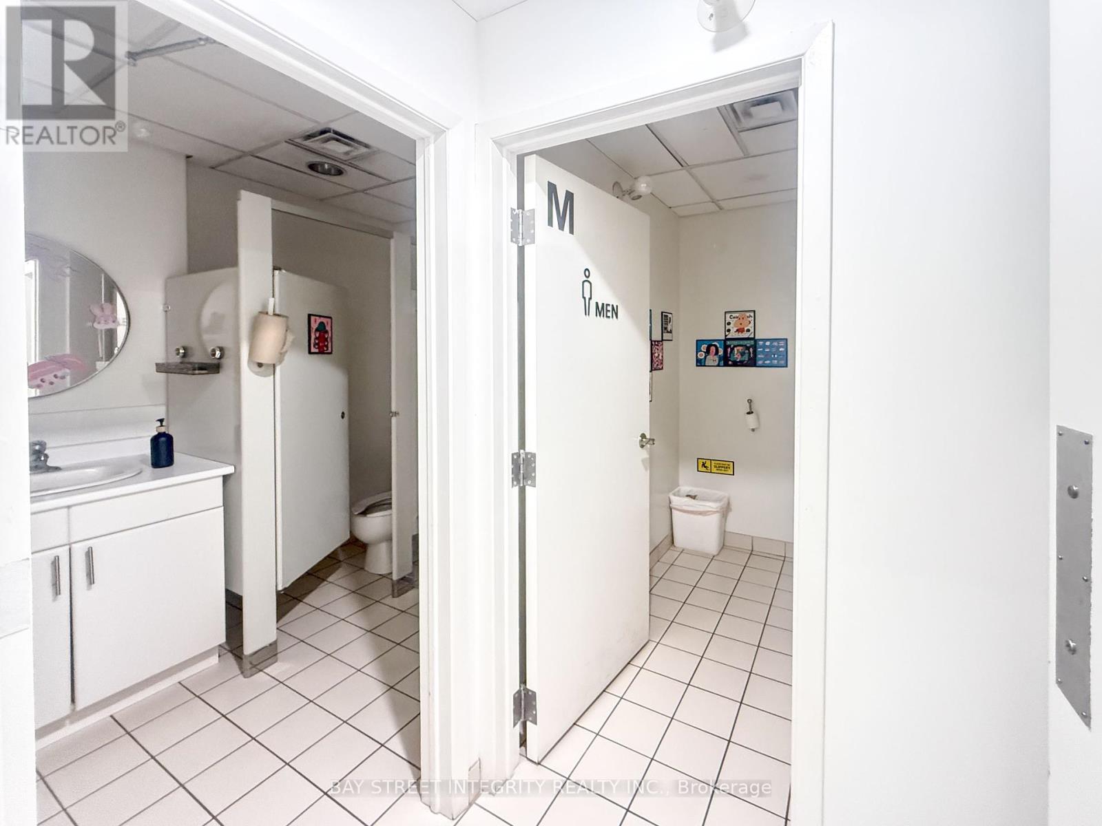2nd & 3rd - 360 Queen Street W, Toronto, Ontario  M5V 2A2 - Photo 5 - C12174222