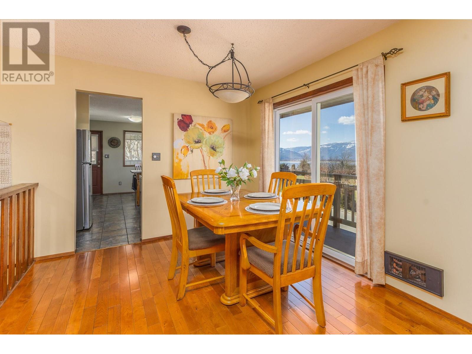 4750 14 Street NE, Salmon Arm, BC V1E3P2
