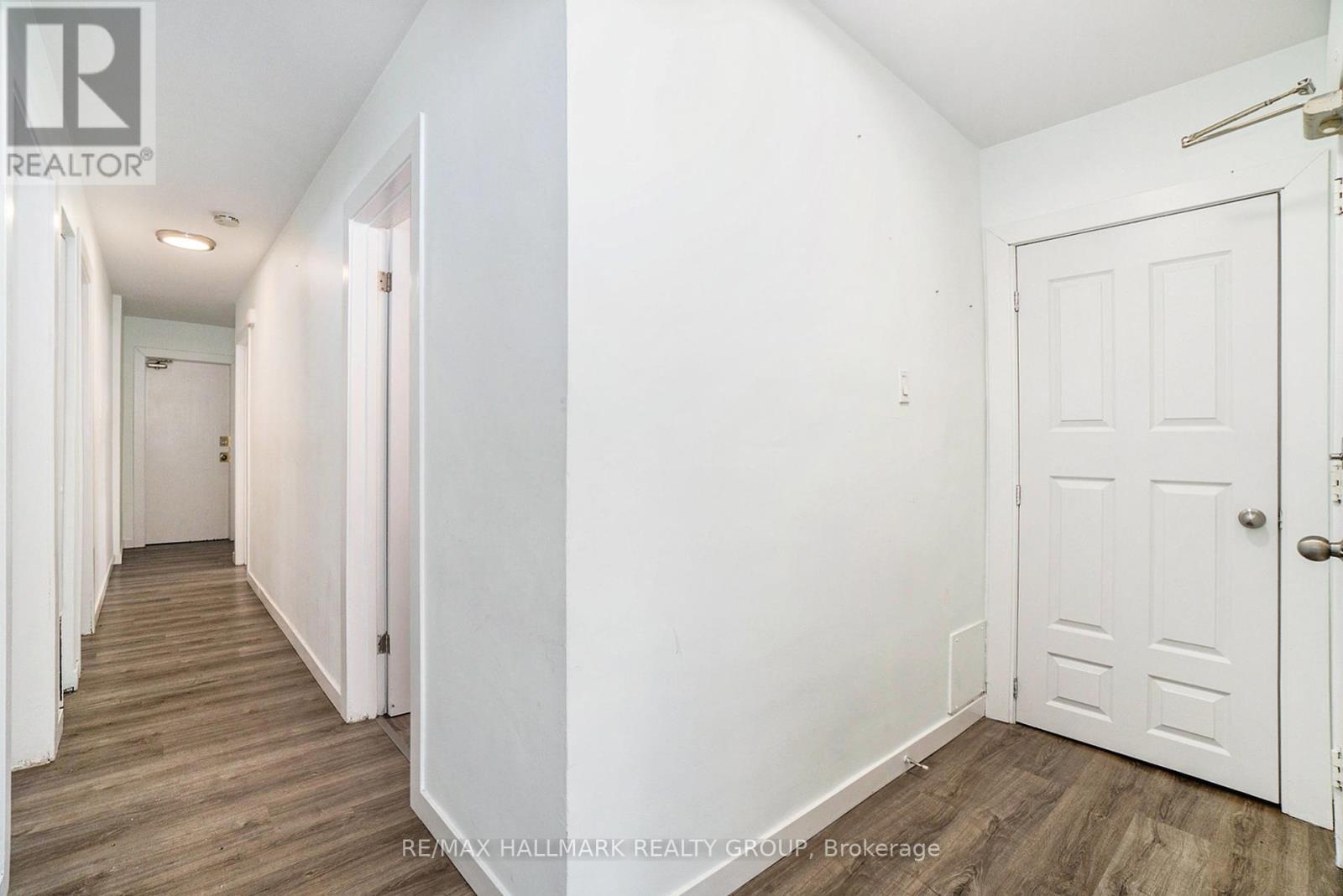 1 - 2295 Baseline Road, Ottawa, Ontario  K2C 0E2 - Photo 4 - X12079801