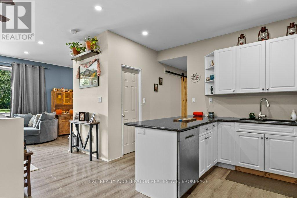 108 Dundas Street, Deseronto, Ontario  K0K 1X0 - Photo 20 - X12174382