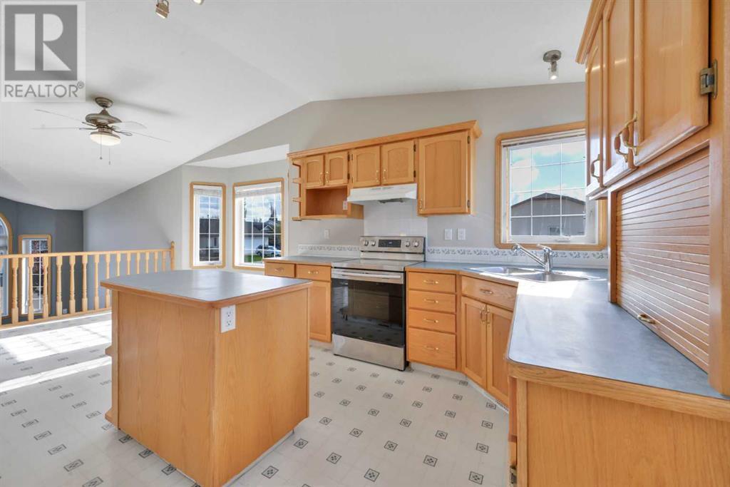 165 Duval Crescent, Red Deer, Alberta  T4R 2Z1 - Photo 5 - A2222573
