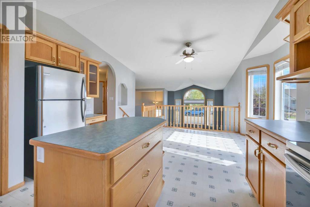 165 Duval Crescent, Red Deer, Alberta  T4R 2Z1 - Photo 6 - A2222573