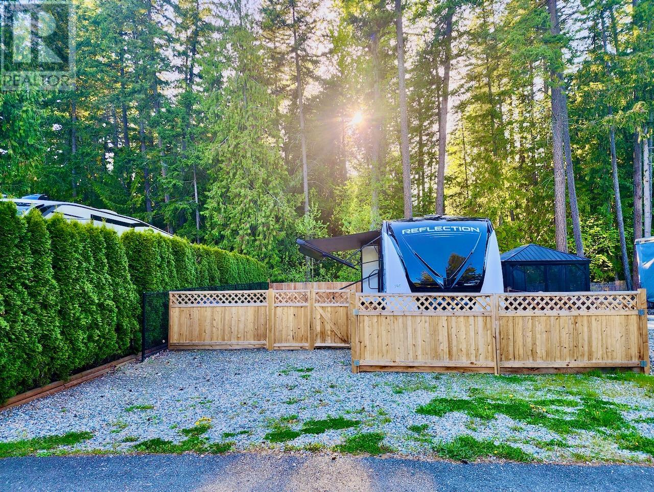 1131 Pine Grove Road Unit# 20, Scotch Creek, BC V0E1M5