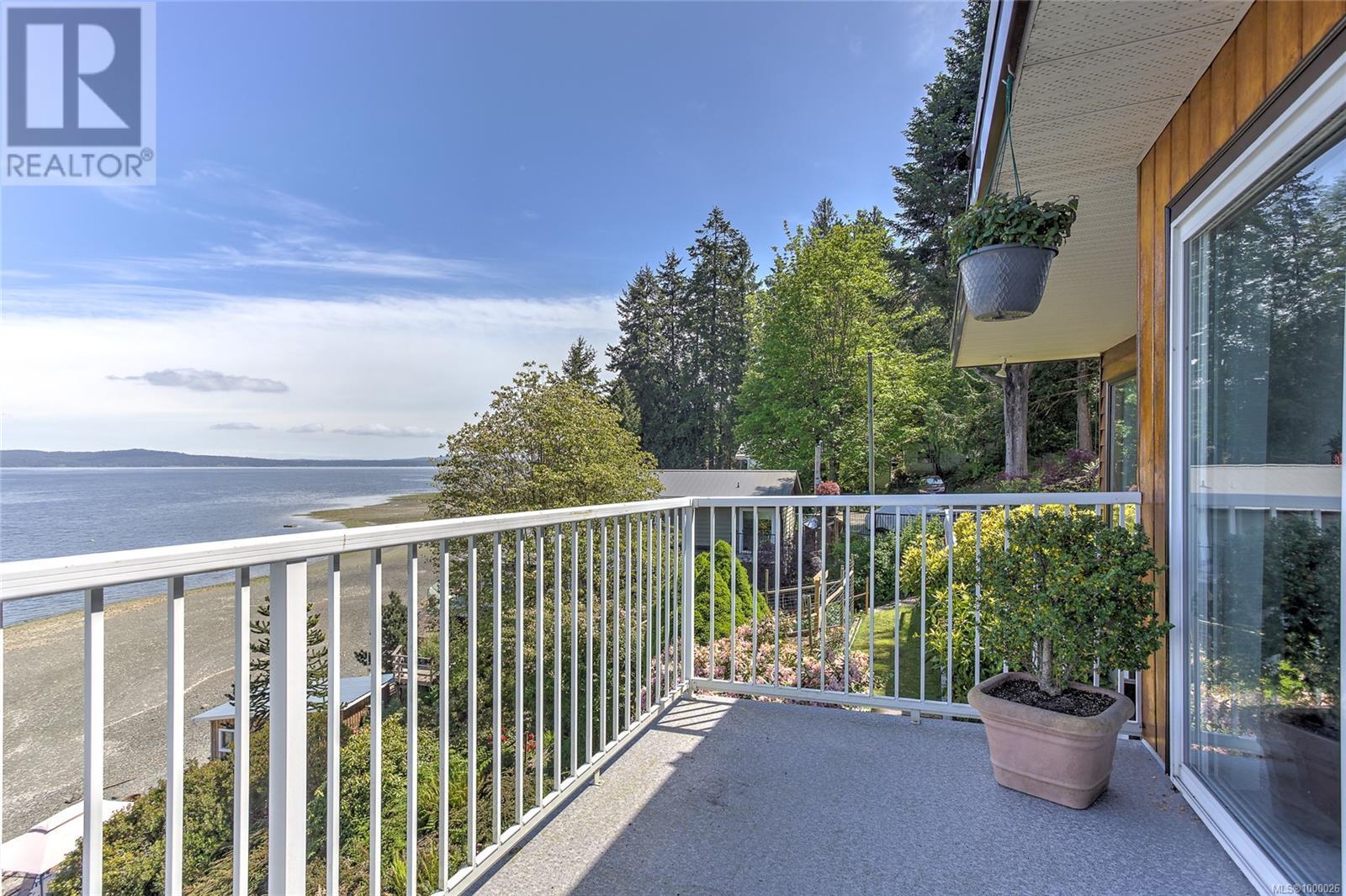 Property at 375/377 Chemainus Rd image 5