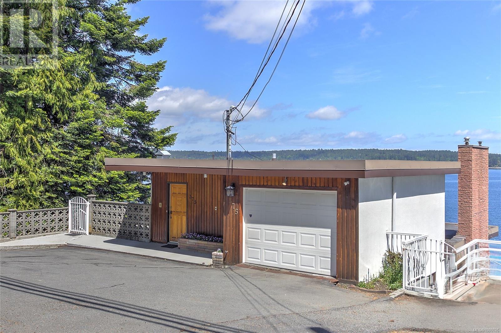 Property at 375/377 Chemainus Rd image 3
