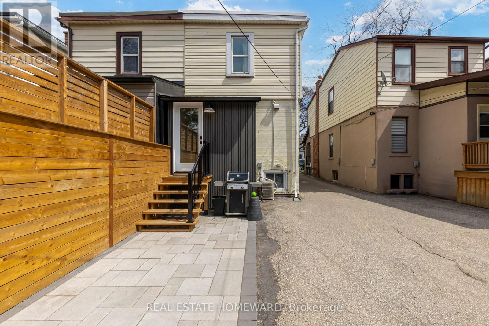 68 Wayland Avenue, Toronto (East End-Danforth), Ontario  M4E 3C9 - Photo 31 - E12172472