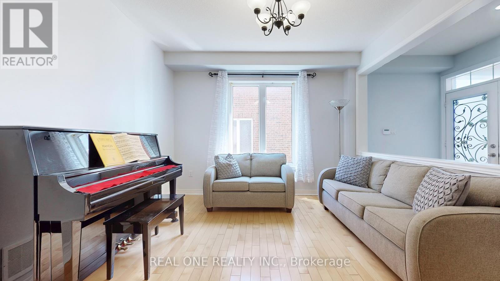 41 Grange Drive, Richmond Hill (Jefferson), Ontario  L4E 4T1 - Photo 13 - N12173802