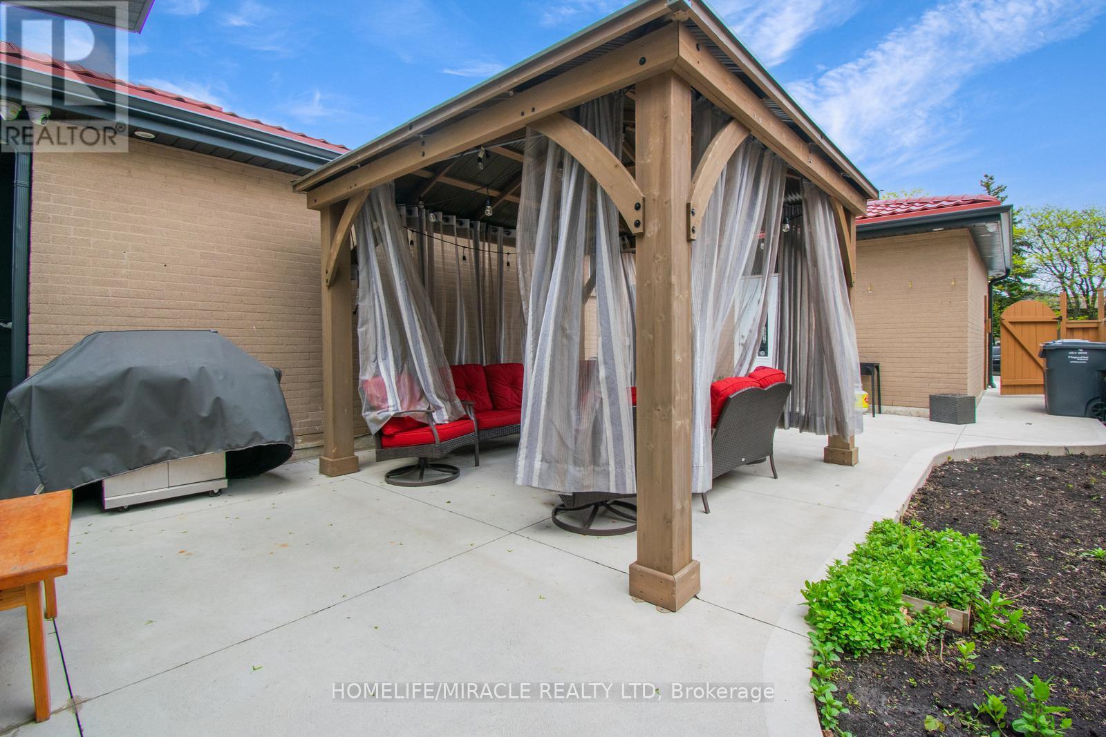 37 Glenora Crescent, Brampton, Ontario  L6S 1E1 - Photo 43 - W12174204
