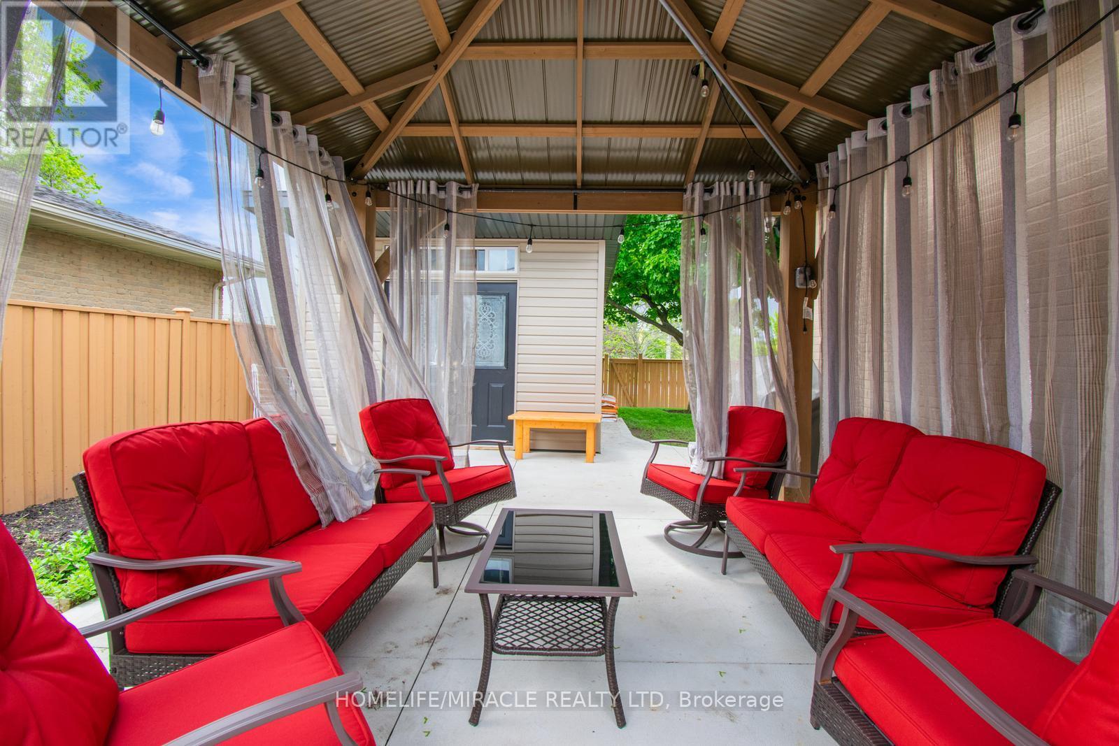 37 Glenora Crescent, Brampton, Ontario  L6S 1E1 - Photo 46 - W12174204