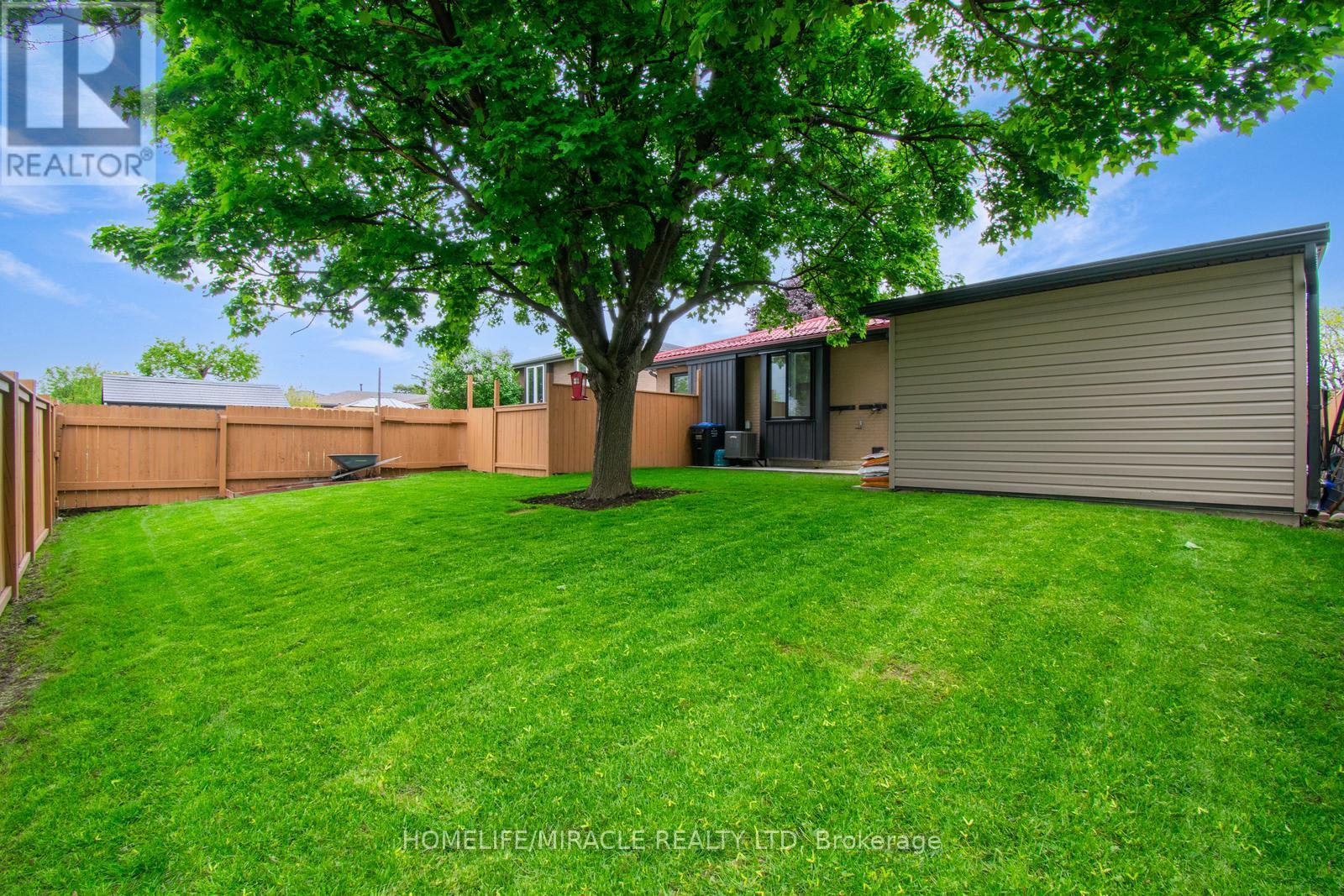 37 Glenora Crescent, Brampton, Ontario  L6S 1E1 - Photo 49 - W12174204