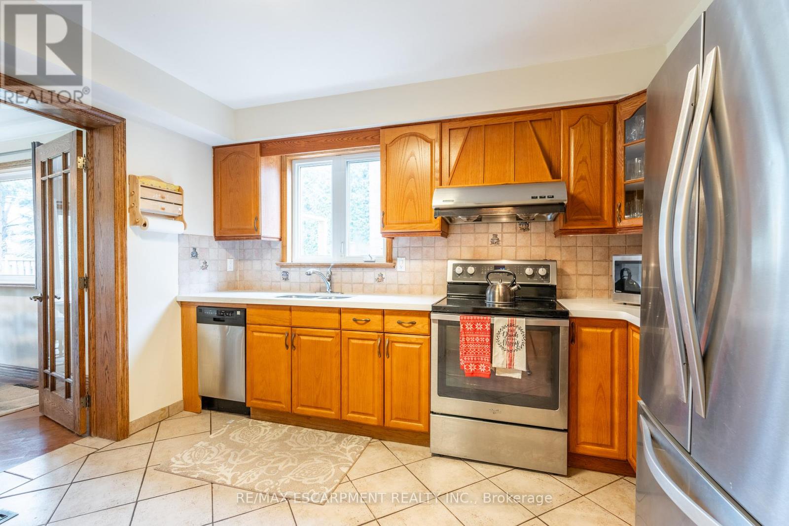 3210 Victoria Street, Oakville, Ontario  L6L 5R2 - Photo 14 - W12174261