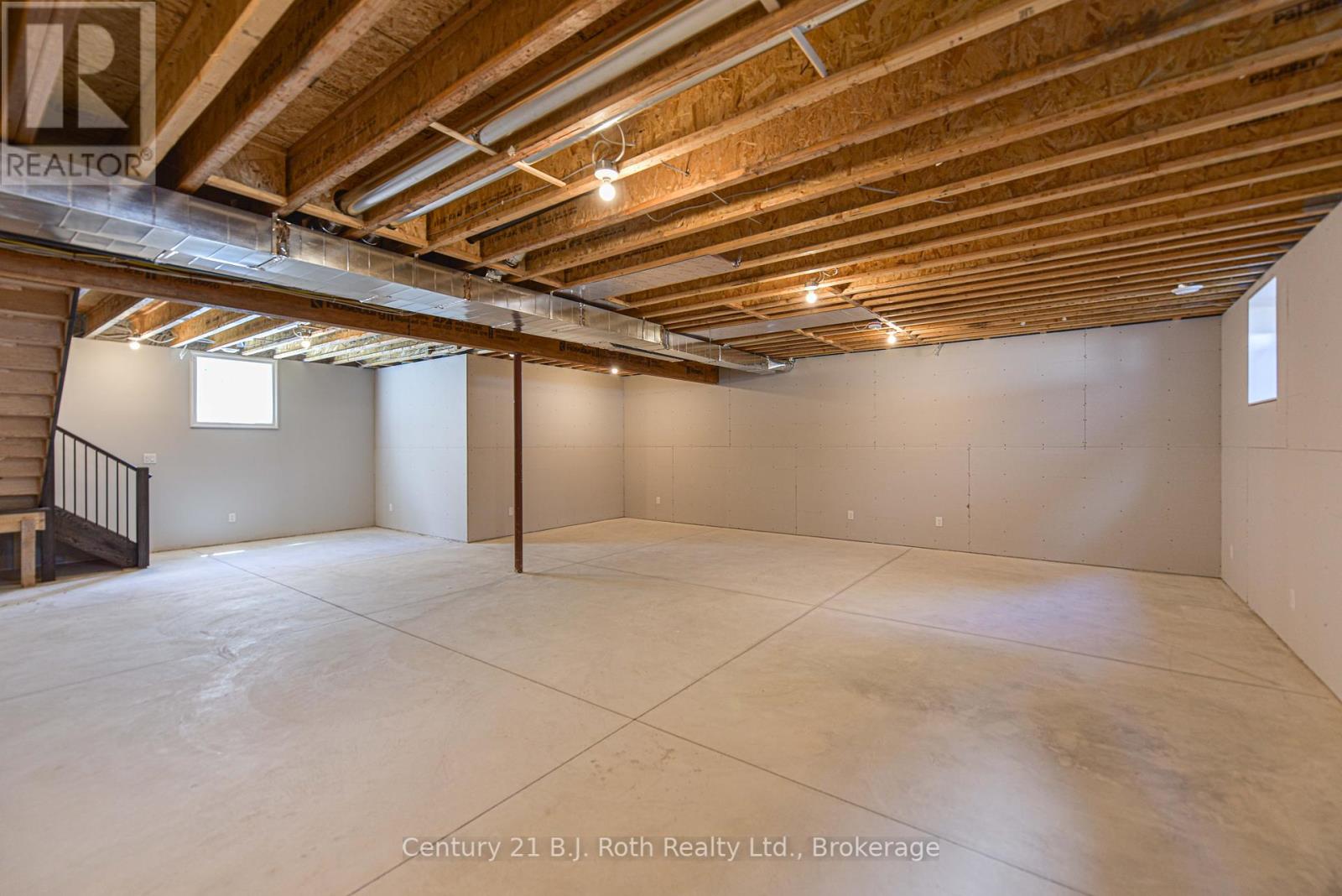 3324 Bramshott Avenue, Severn, Ontario  L3V 0V9 - Photo 39 - S12173854