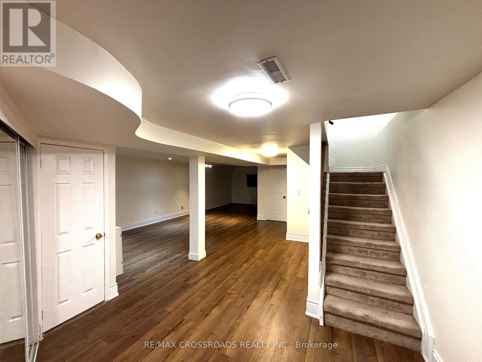 6439 Longspur Road, Mississauga, Ontario  L5N 6E4 - Photo 26 - W12173599