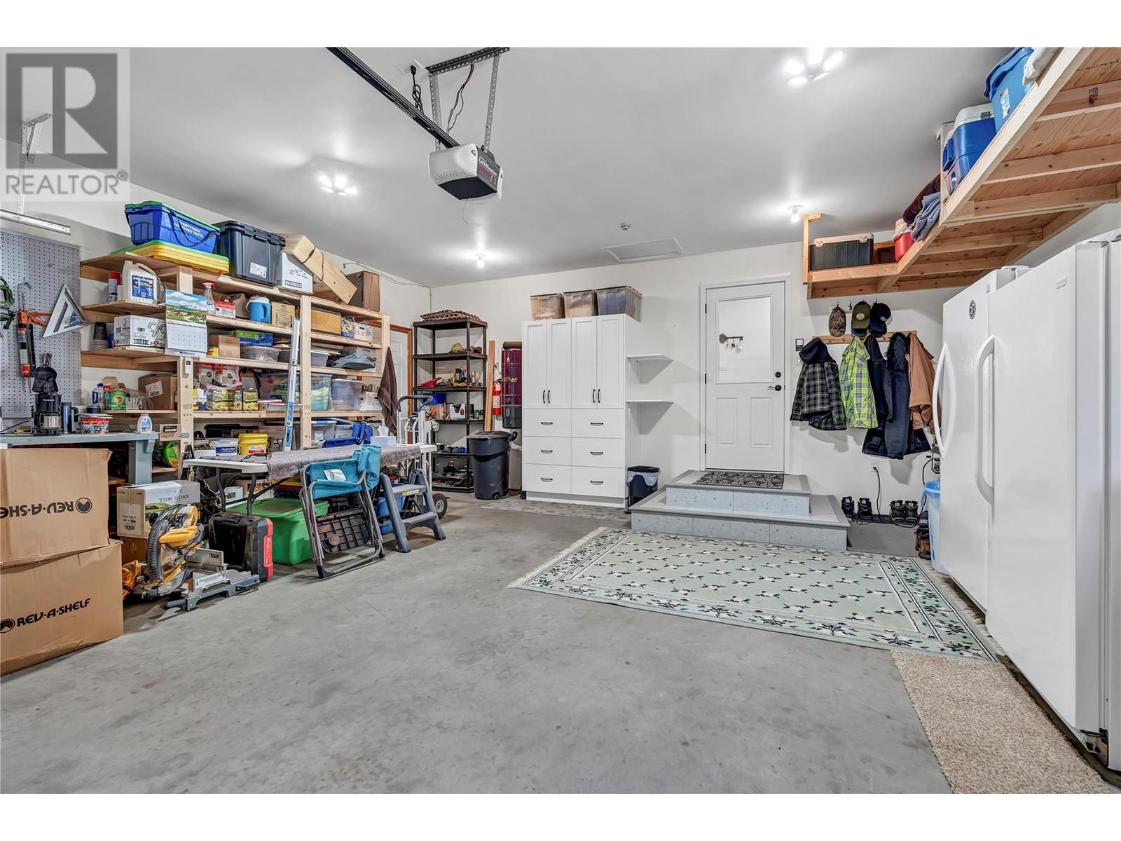 5812 Beech Road, Merritt, British Columbia  V1K 1M6 - Photo 28 - 10349284