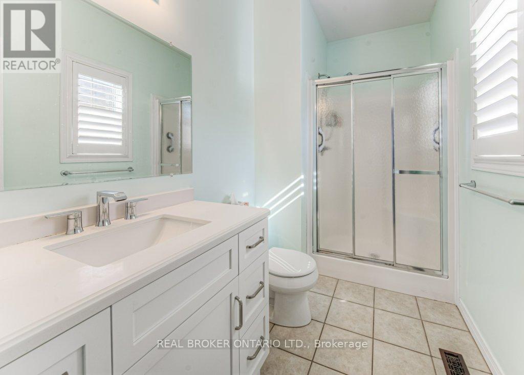4 - 900 Doon Village Road, Kitchener, Ontario  N2P 1A4 - Photo 31 - X12174219