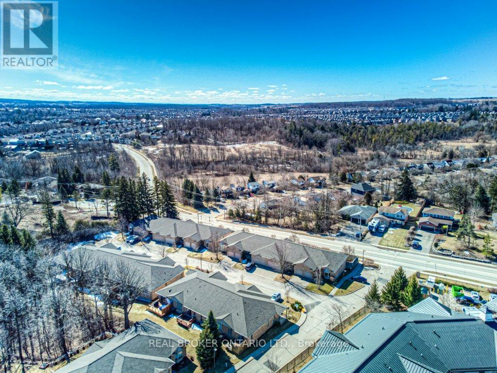 4 - 900 Doon Village Road, Kitchener, Ontario  N2P 1A4 - Photo 47 - X12174219