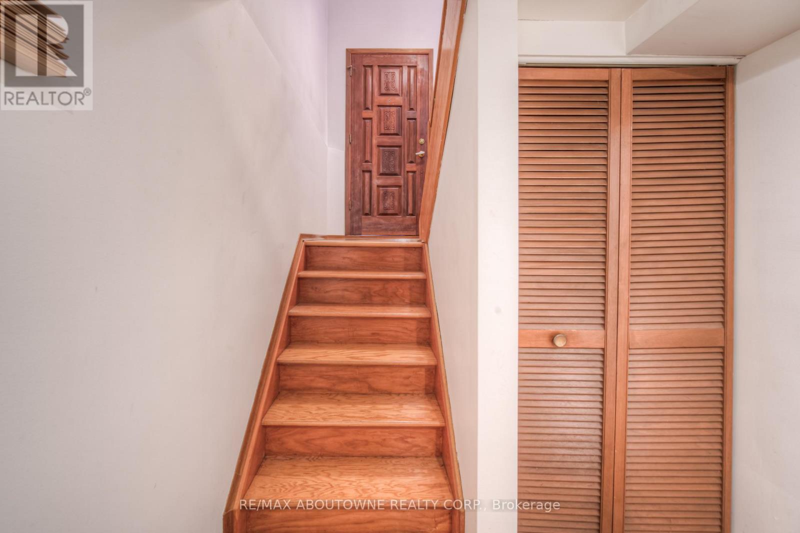 47 Chester Road, Hamilton, Ontario  L8E 1X8 - Photo 17 - X12174232