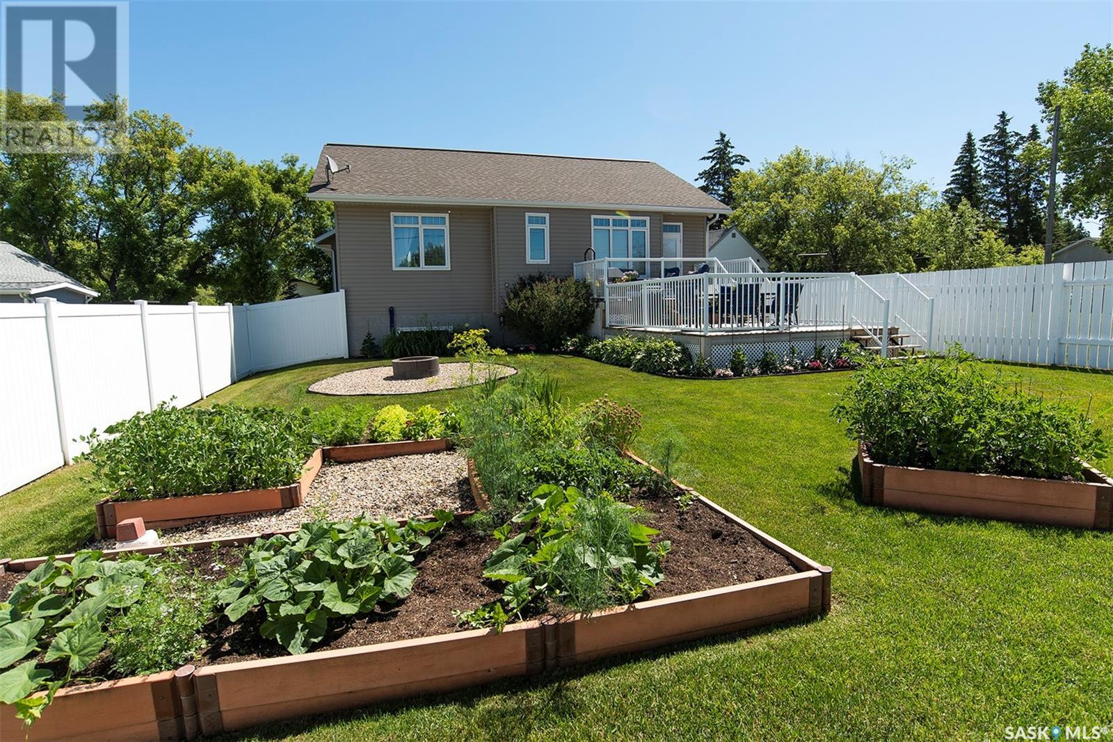 314 4th Street W, Wynyard, Saskatchewan  S0A 4T0 - Photo 39 - SK994301