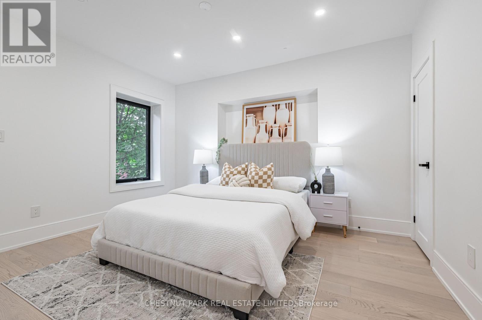 111 Roxborough Drive, Toronto, Ontario  M4W 1X5 - Photo 24 - C12173184